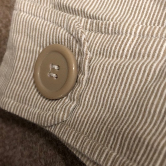 Tiny stripes and big buttons Pant - Picture 5 of 5